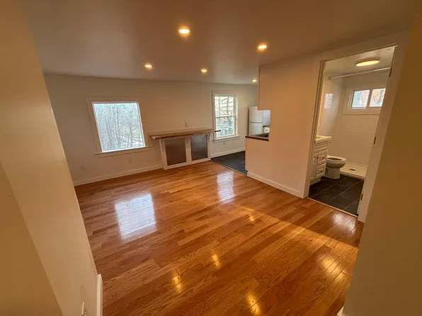 142 S Aurora St APT 5, Ithaca, NY 14850