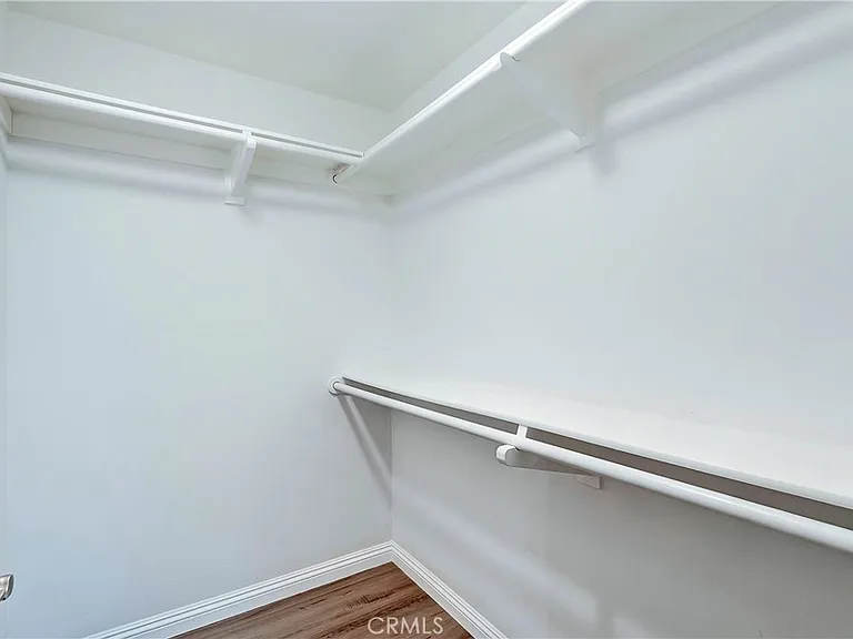 70 Kempton — Photo 20