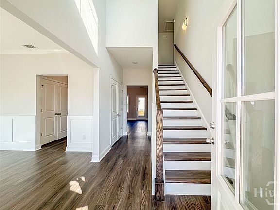 3rd image of 92 Holland Drive NE