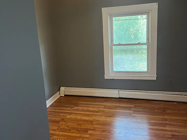 733 Boston Ave — Photo 2