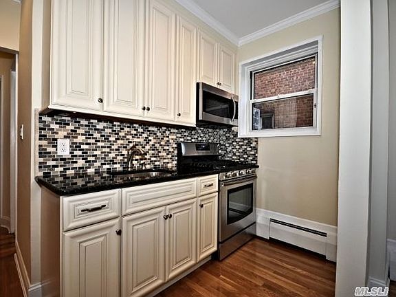 3rd image of 120 Morris Ave APT A5