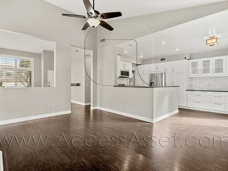 3324 Willow Park Cir — Photo 10