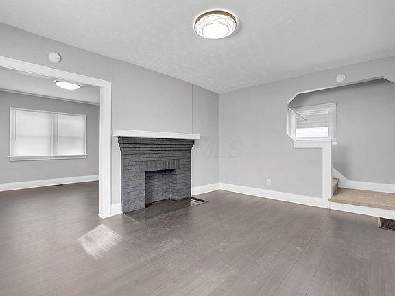 2nd image of 2262 W Sullivant Ave