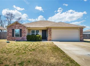 3810 Rosebud Ln, Springdale, AR 72764