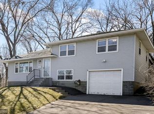 545 2nd St W, Hastings, MN 55033