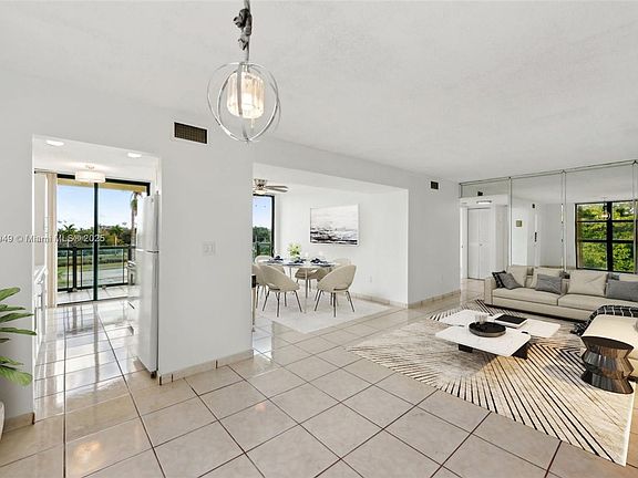 4th image of 11750 SW 18th St APT 510-1