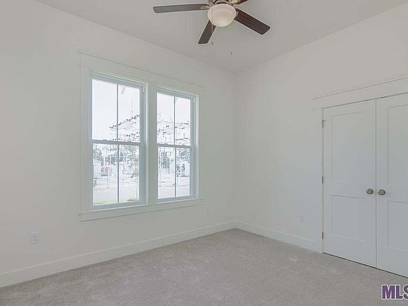 4th image of 634 W Grant St