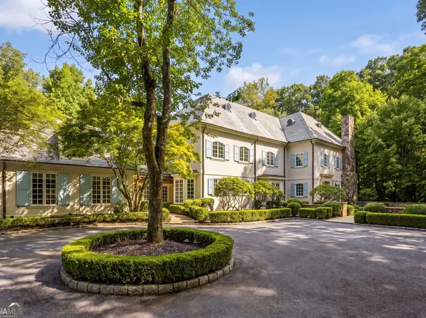 2485 W Wesley Rd NW, Atlanta, GA 30327