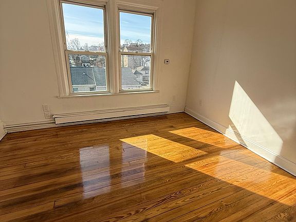 3rd image of 174 Hillside Ave Floor 2