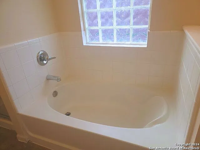 12610 Course View Dr — Photo 14
