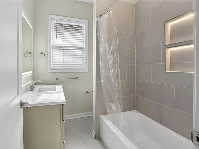 585 Jones Ave NW — Photo 20