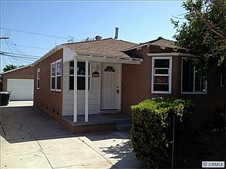1st image of 914 E 88th Pl