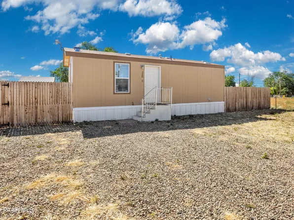 25065 N Lakeside Dr, Paulden, AZ 86334