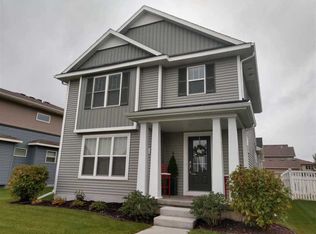 1478 Thoreau Dr, Sun Prairie, WI 53590