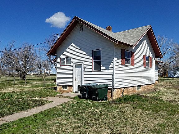 3rd image of 804 W 10th St