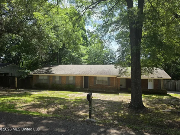 502 Lakeview Ave, McComb, MS 39648