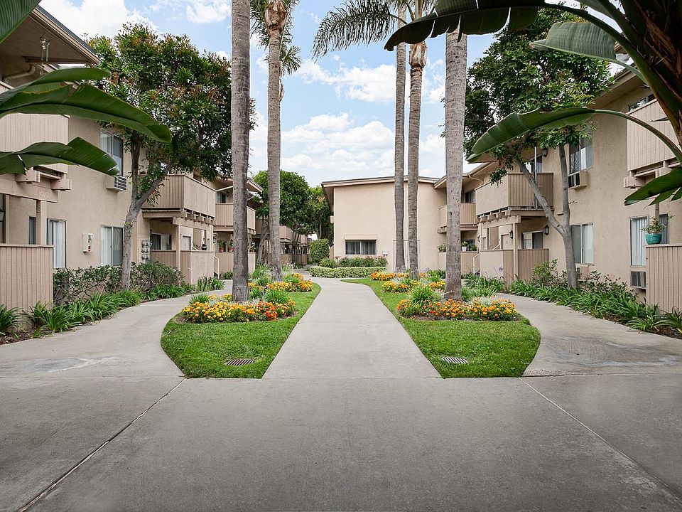 1st image of 16208 Cornuta Ave APT 29