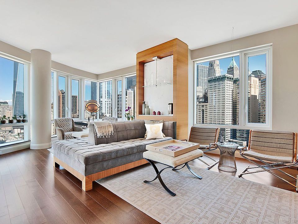 1st image of 70 Little St W #25A