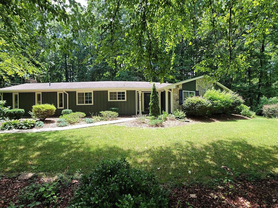 1st image of 210 Crossing Creek Ct