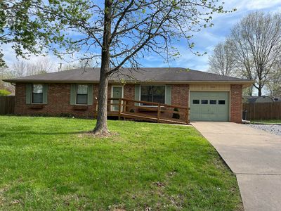 504 E Dyann Drive, Nixa, MO, 65714