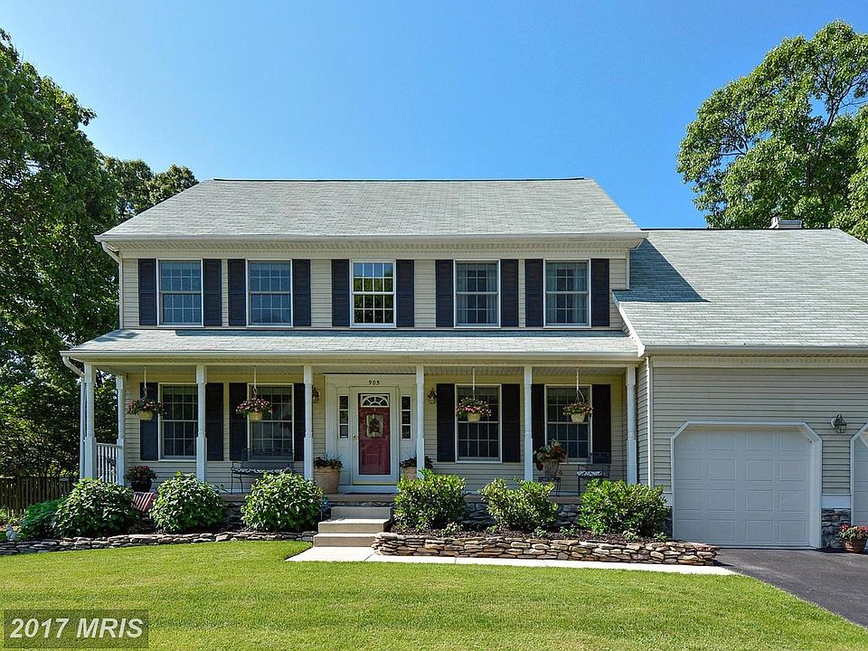 Elegant Monterey Floor Plan with full Front Porch