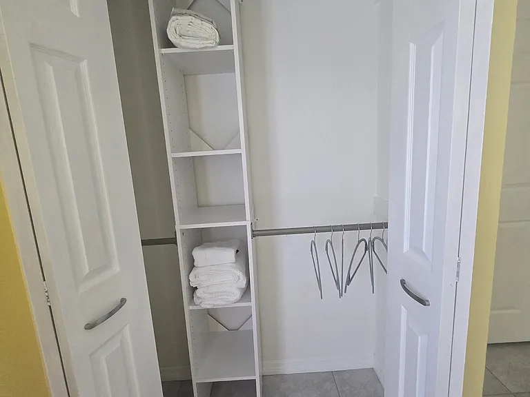 4706 Mercado Dr — Photo 36