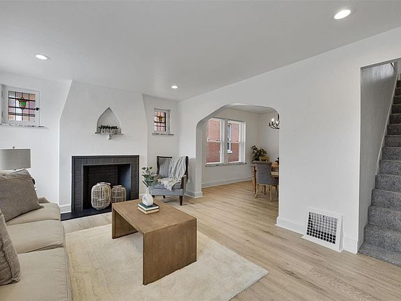 3rd image of 6108 Wanda Ave