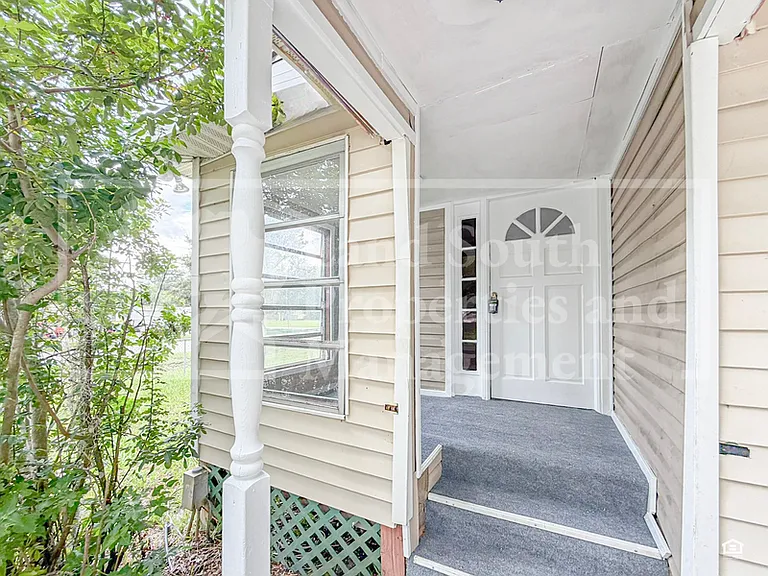 3818 Ethel Ave — Photo 4
