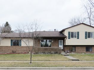 741 Tanager Trl, Howell, MI 48843
