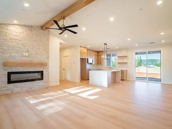 5th image of 6092 Maxwood Dr