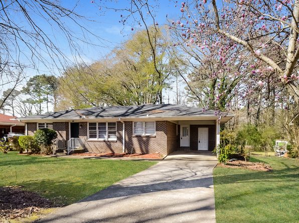 118 Waverly Ave