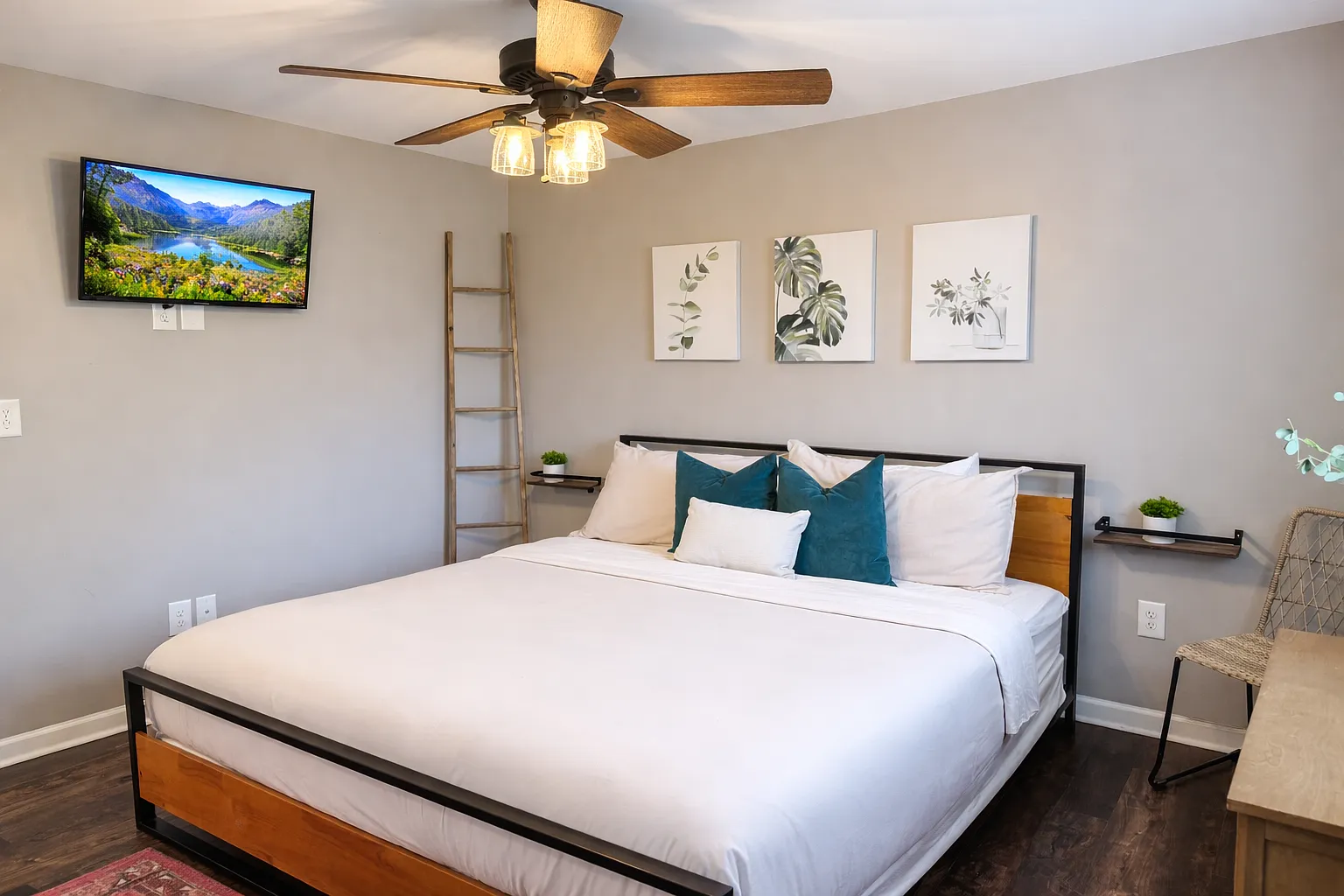 5 bed, 2028 sqft, $6,800 — Photo 2