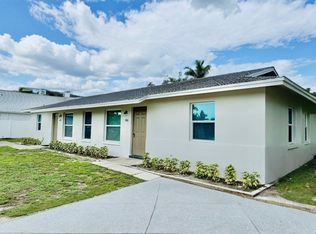 848 96th Ave N #844, Naples, FL 34108