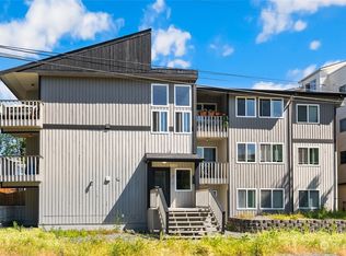 1146 N 91st St #11, Seattle, WA 98103
