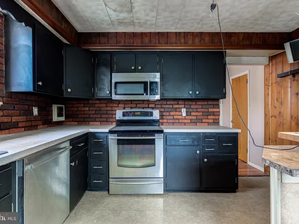 106 2nd Ave, Broomall, PA 19008