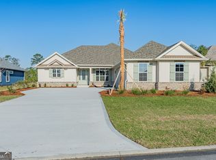 207 Jake Colton Dr, Kingsland, GA 31548