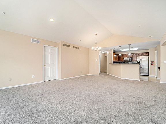4th image of 21203 Alexa Dr