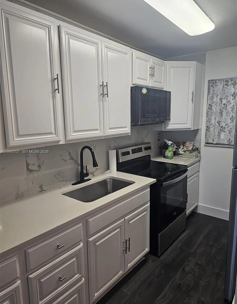 2 bed, 2.0 bath, $2,500 — Photo 1