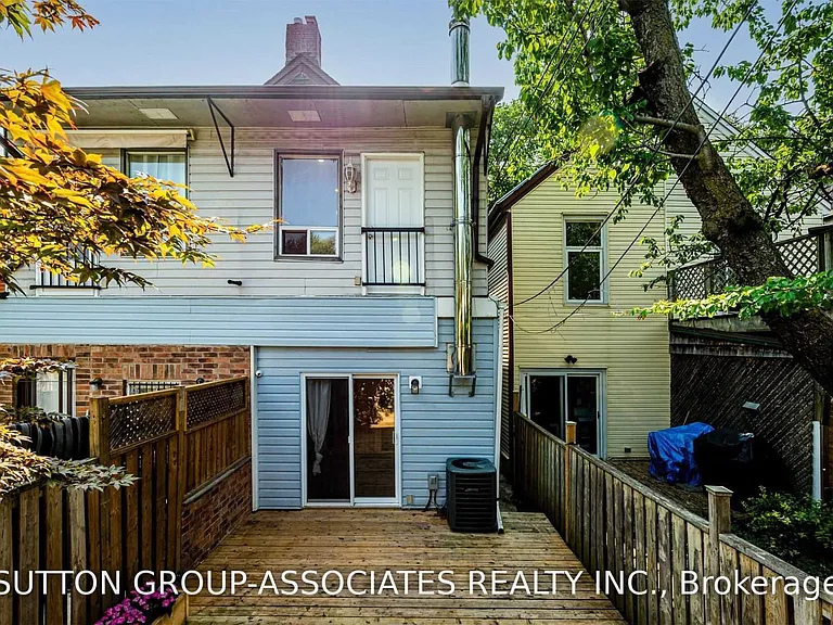 739 Manning Ave — Photo 14