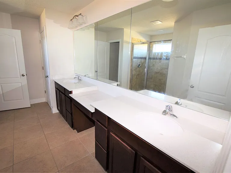 4358 Silver Creek St — Photo 20