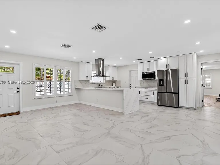 4010 NE 22nd Ave — Photo 11