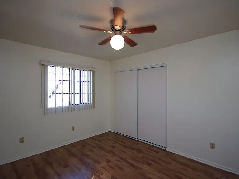 74 S Meridith Ave #4 — Photo 13