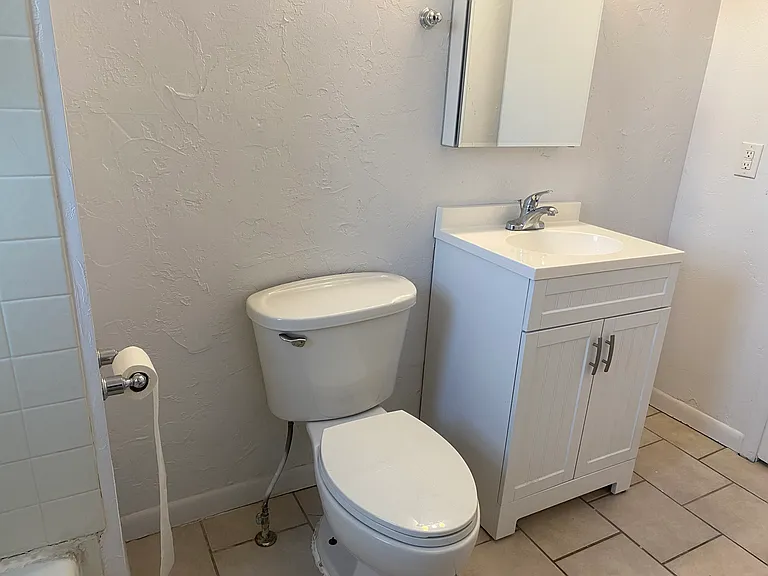 Bathroom2