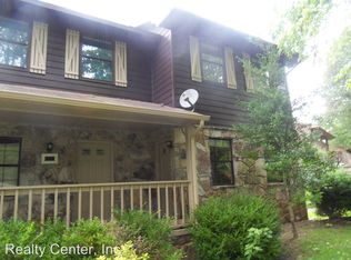 131 Golfcrest Ln, Oak Ridge, TN 37830