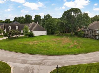 8302 Rolling Hills Dr, Nixa, MO 65714