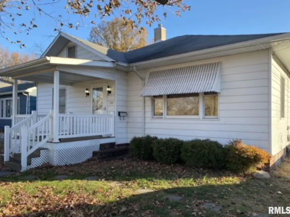 730 N 11th St, Murphysboro, IL 62966