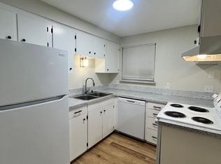 KHK1323 - The Bay, Vancouver, WA 98661