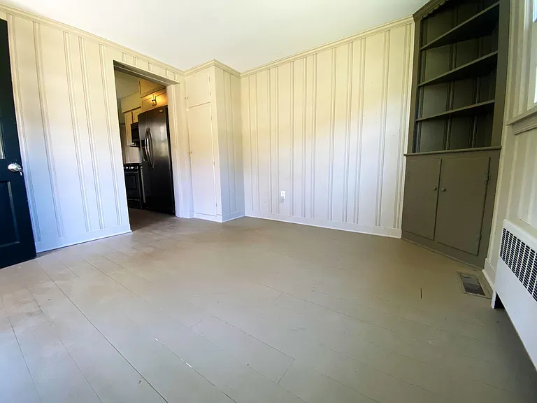 903 Belmore Ave — Photo 5