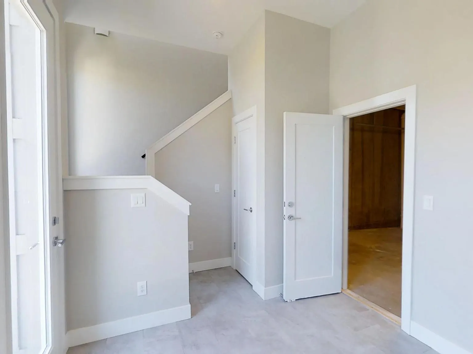 3 bed, 2.5 bath, 1789 sqft, $4,000 — Photo 3
