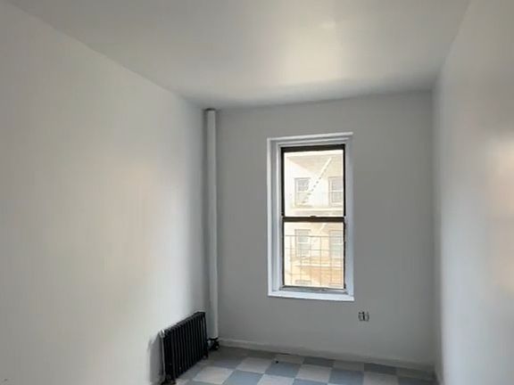 3rd image of 325 E 194th St #2A